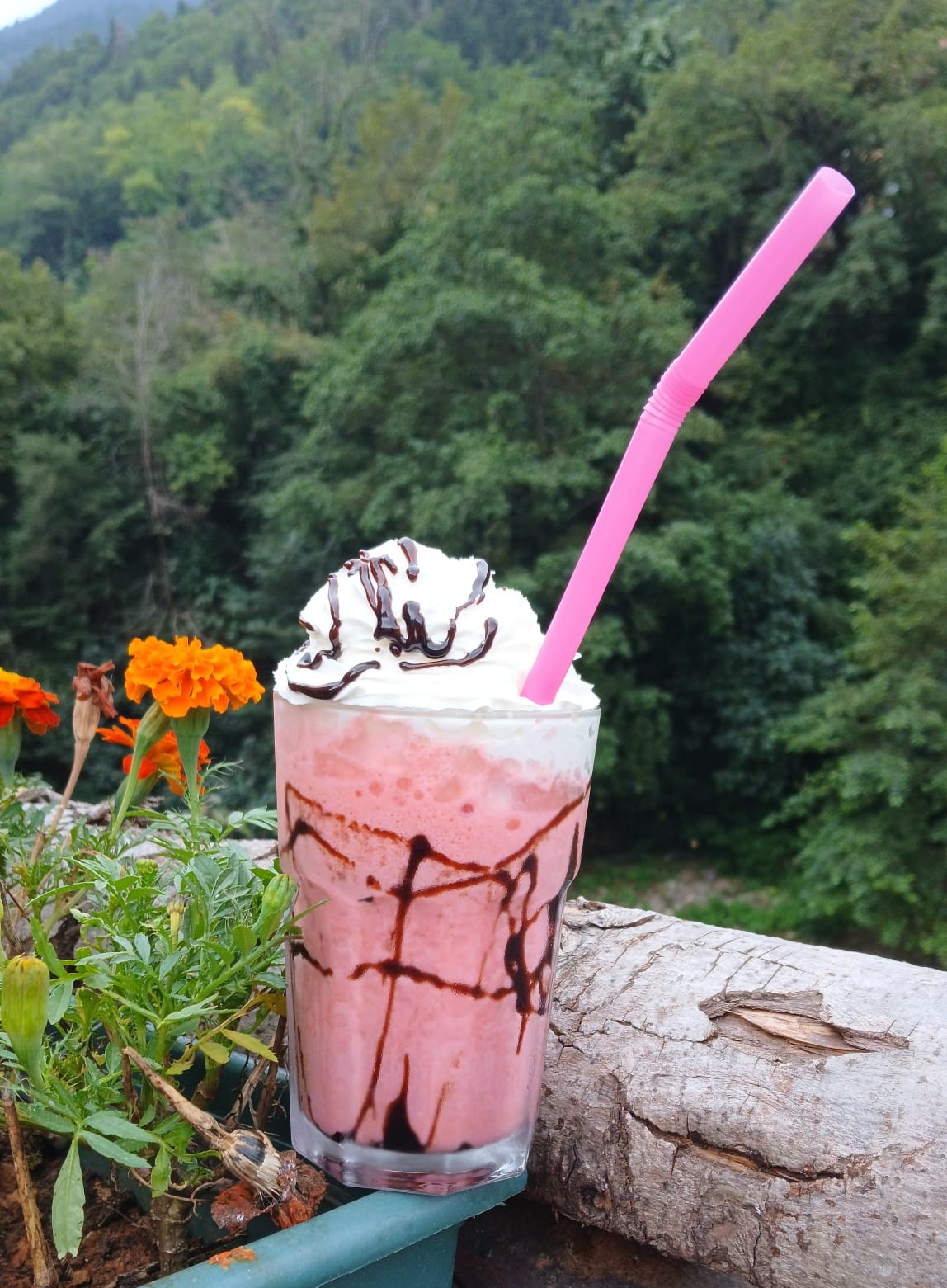 Çilekli Milkshake