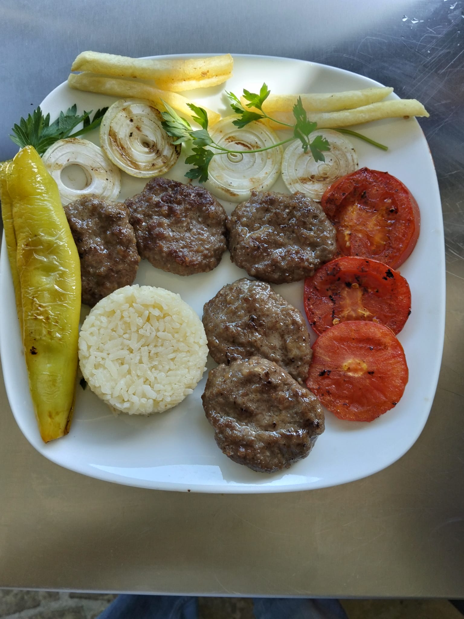 Akçaabat Köfte Porsiyon